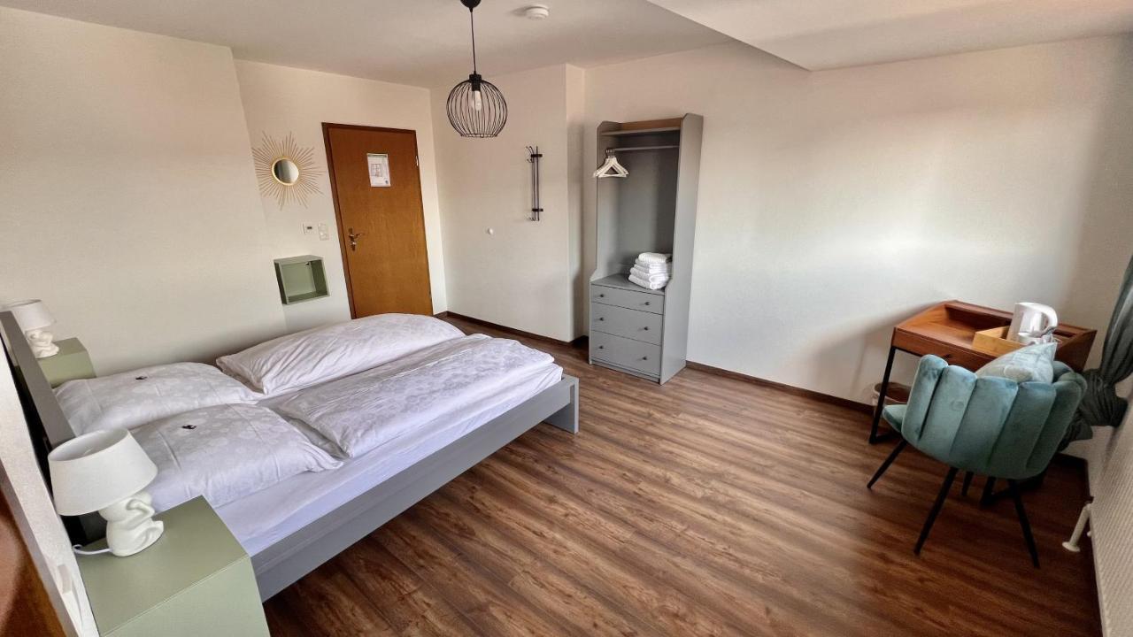 Hotel Sonne Wassertruedingen Экстерьер фото